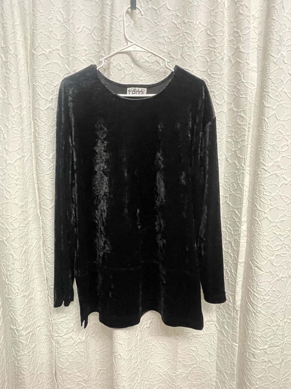Teddi Black Crushed Velvet Long Sleeve Tunic Top